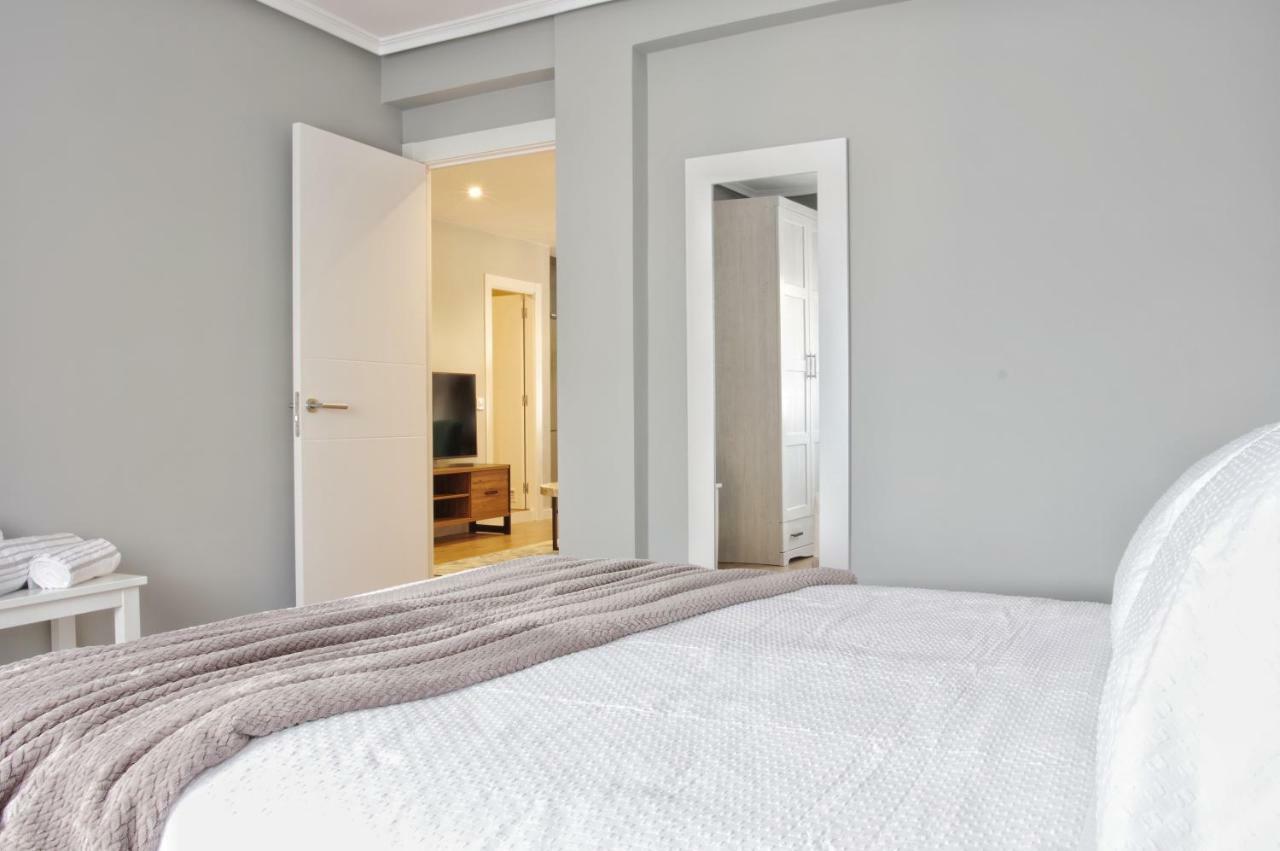 Apartamentos Bahia San Lorenzo Gijón Exteriör bild