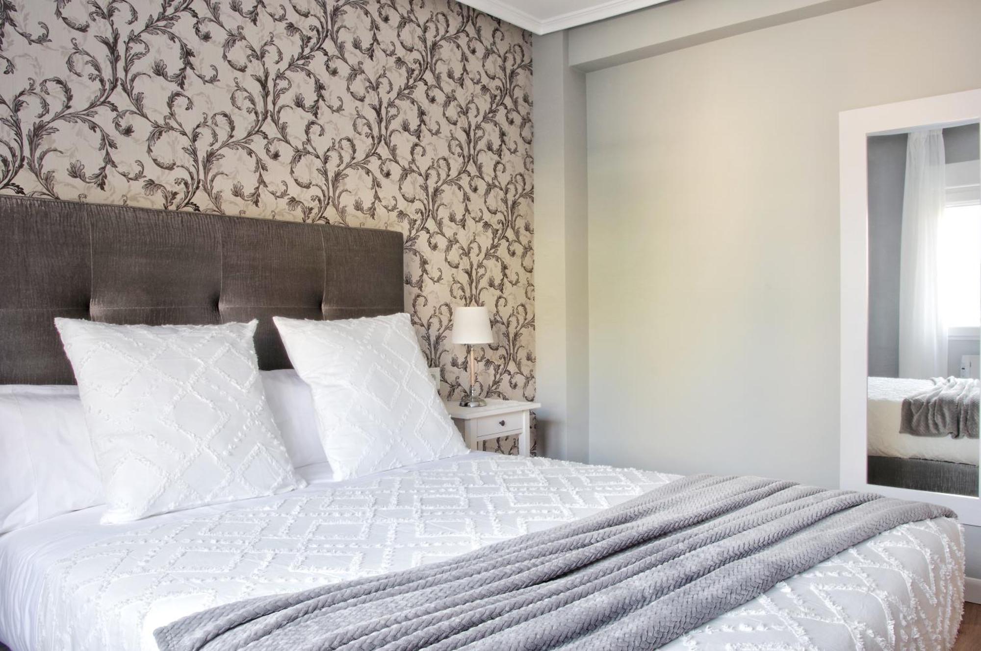 Apartamentos Bahia San Lorenzo Gijón Exteriör bild